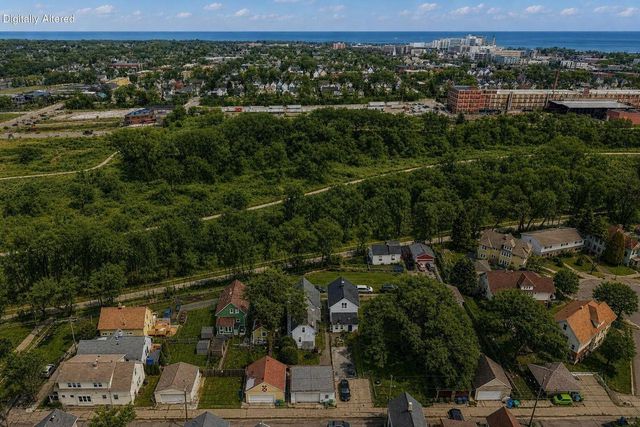 2557 Gordon PLACE, Milwaukee, WI 53212