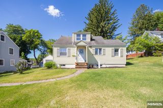 719 Godwin Avenue, Midland Park, NJ 07432