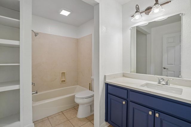 716 River Cliff DR, Canyon Lake, TX 78133