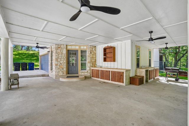 716 River Cliff DR, Canyon Lake, TX 78133