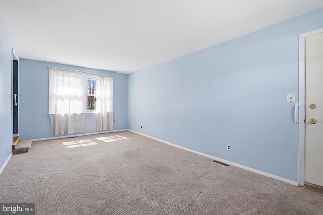 3317 ALTAMONT DR, Wilmington, DE 19810