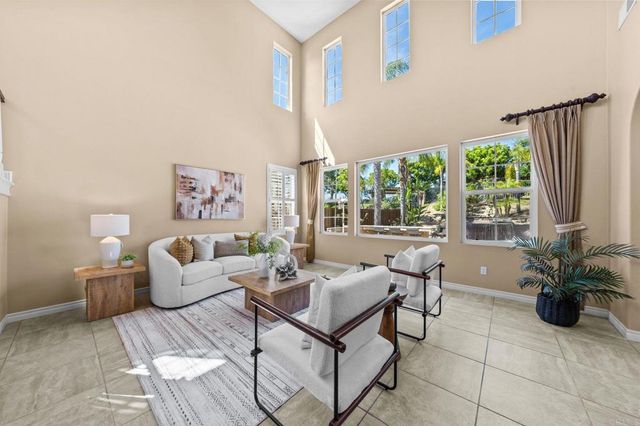 1022 Straightaway Court, Oceanside, CA 92057