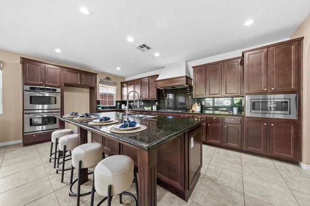 1022 Straightaway Court, Oceanside, CA 92057