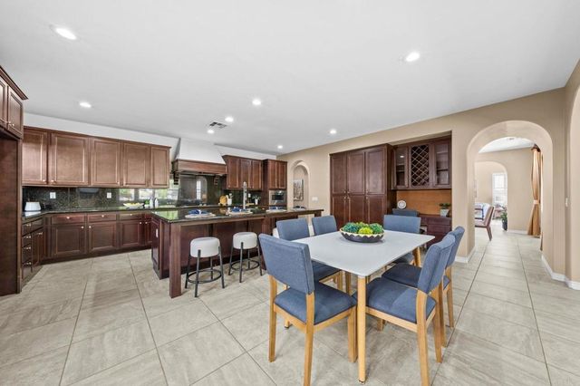 1022 Straightaway Court, Oceanside, CA 92057