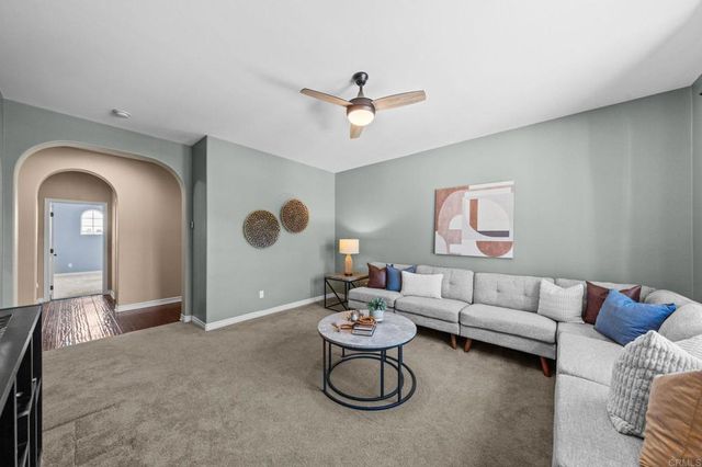 1022 Straightaway Court, Oceanside, CA 92057