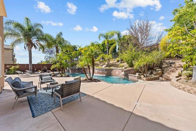1022 Straightaway Court, Oceanside, CA 92057