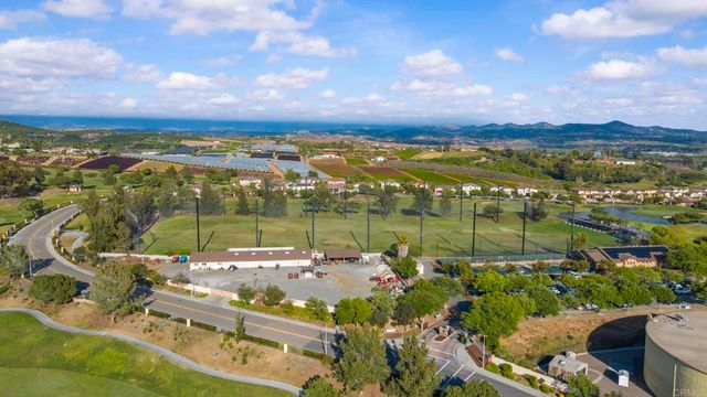 1022 Straightaway Court, Oceanside, CA 92057
