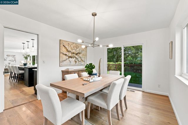 149 Sandringham Dr, Moraga, CA 94556