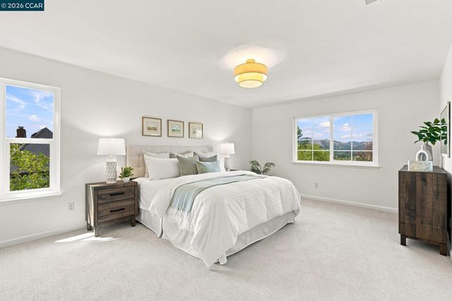 149 Sandringham Dr, Moraga, CA 94556