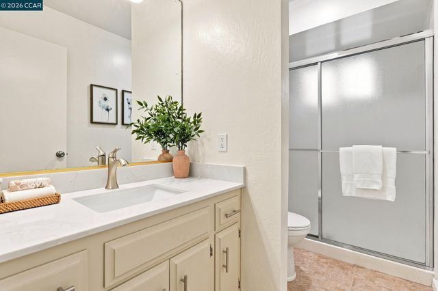 149 Sandringham Dr, Moraga, CA 94556