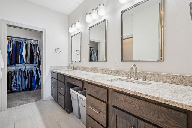 9967 NW 119th Court, Granger, IA 50109