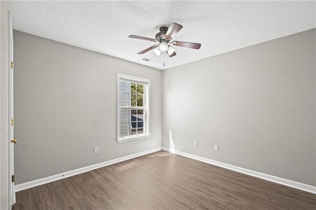 512 Drifton Way, Woodstock, GA 30188