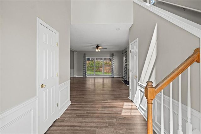 512 Drifton Way, Woodstock, GA 30188