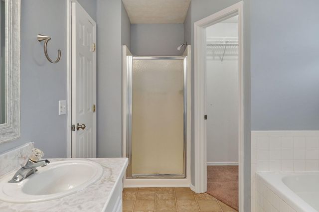 409 W Black Oak Road, Nixa, MO 65714