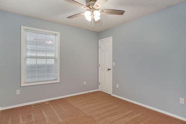 409 W Black Oak Road, Nixa, MO 65714