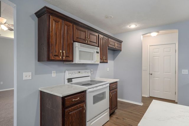 409 W Black Oak Road, Nixa, MO 65714