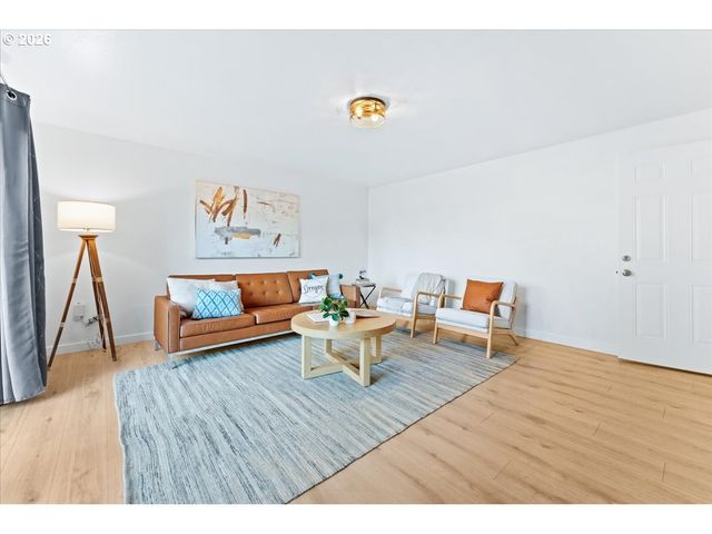 12155 Sw KATHERINE St, Tigard, OR 97223