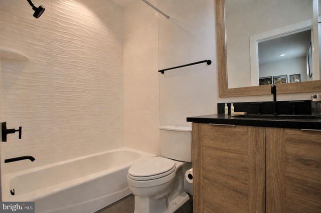 2815 EISENHOWER AVE, Alexandria, VA 22314