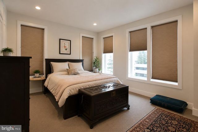 2815 EISENHOWER AVE, Alexandria, VA 22314