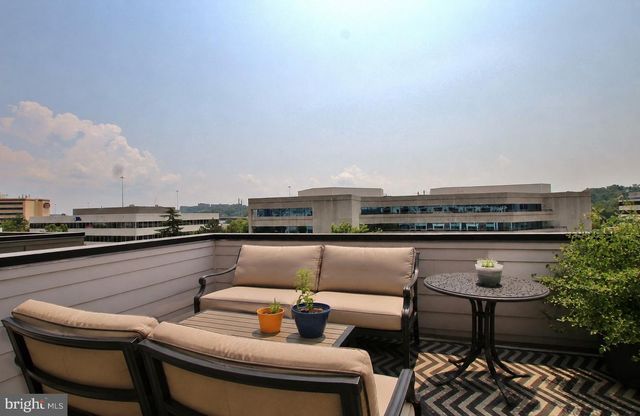 2815 EISENHOWER AVE, Alexandria, VA 22314