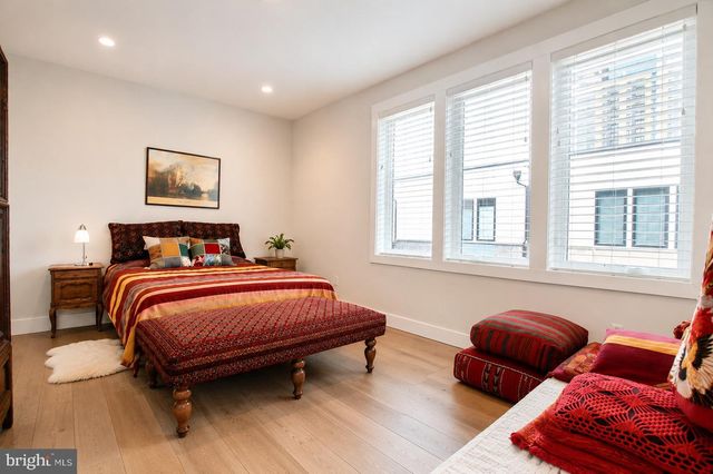 2815 EISENHOWER AVE, Alexandria, VA 22314