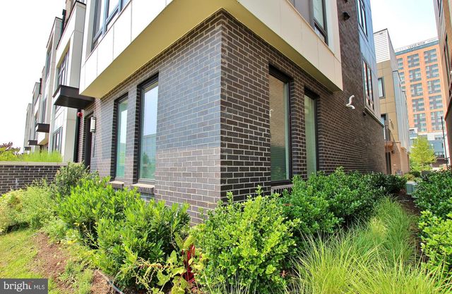 2815 EISENHOWER AVE, Alexandria, VA 22314