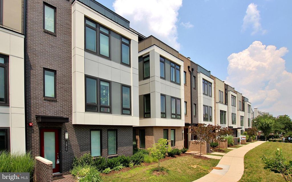 2815 EISENHOWER AVE, Alexandria, VA 22314