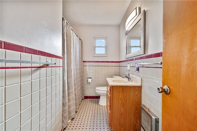 1915 Worcester Drive, Scott Twp, PA 15243