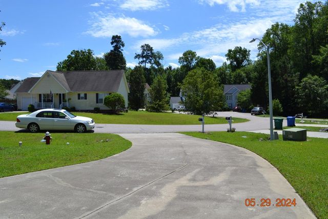 1321 E Stone Arch Drive, Fuquay Varina, NC 27526