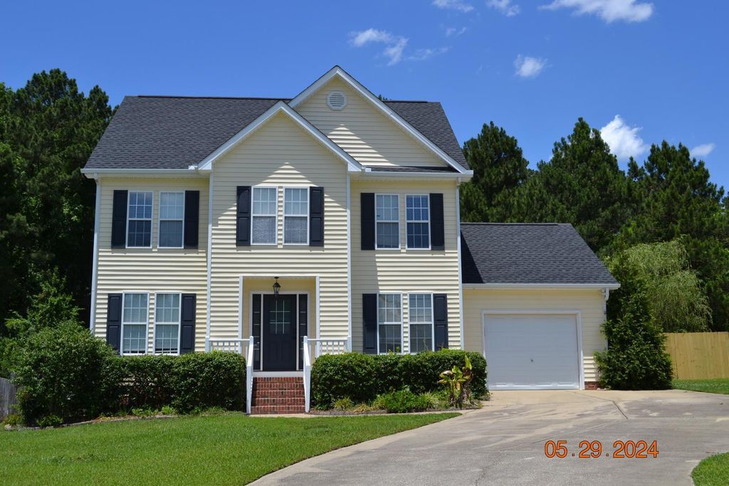 1321 E Stone Arch Drive, Fuquay Varina, NC 27526