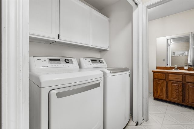 5283 W Q Avenue, Kalamazoo, MI 49009