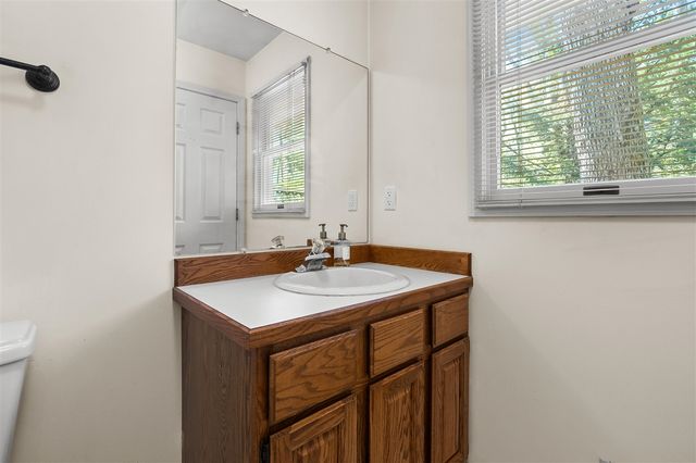 5283 W Q Avenue, Kalamazoo, MI 49009