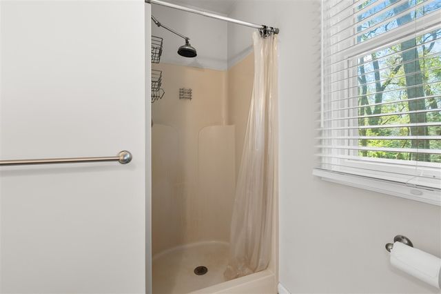 5283 W Q Avenue, Kalamazoo, MI 49009