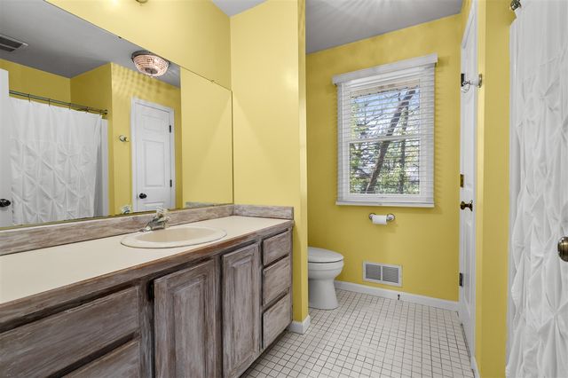 5283 W Q Avenue, Kalamazoo, MI 49009