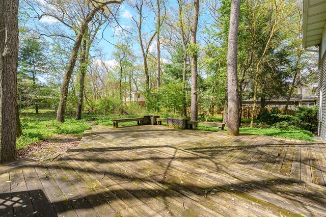 5283 W Q Avenue, Kalamazoo, MI 49009