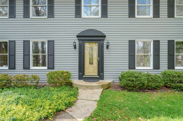 5283 W Q Avenue, Kalamazoo, MI 49009
