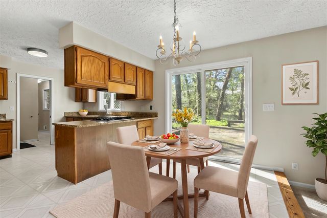 5283 W Q Avenue, Kalamazoo, MI 49009