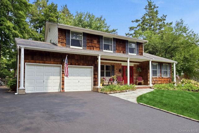 26 Sheryl Crescent, Smithtown, NY 11787