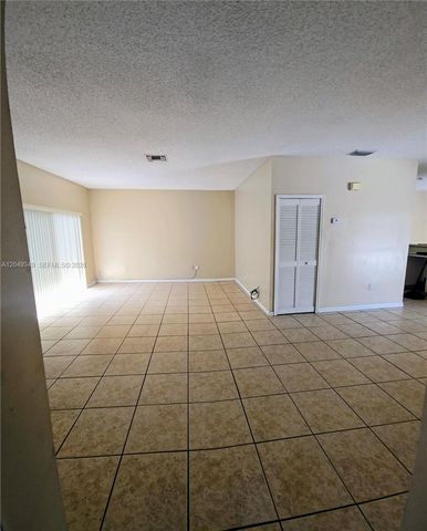 14236 SW 148th Avenue, Miami, FL 33196