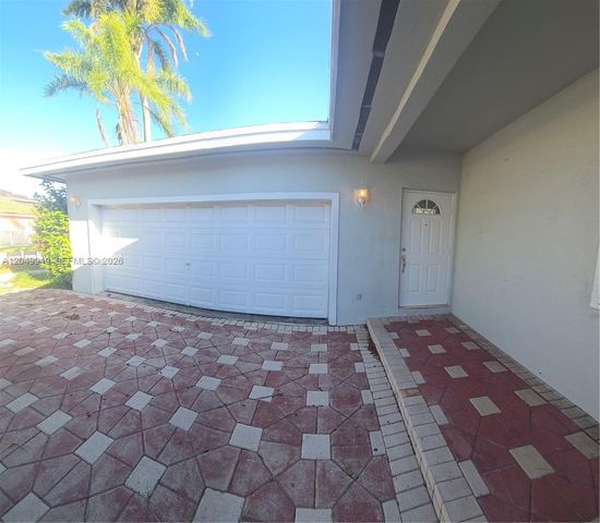 14236 SW 148th Avenue, Miami, FL 33196