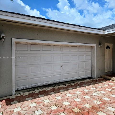 14236 SW 148th Avenue, Miami, FL 33196