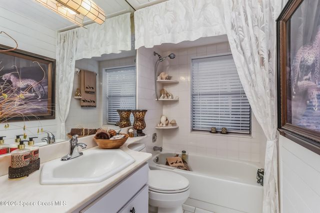 450 Willow Tree Drive, Melbourne, FL 32940