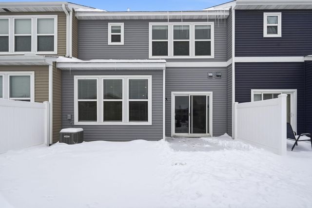 9669 4th Street Lane N, Lake Elmo, MN 55042