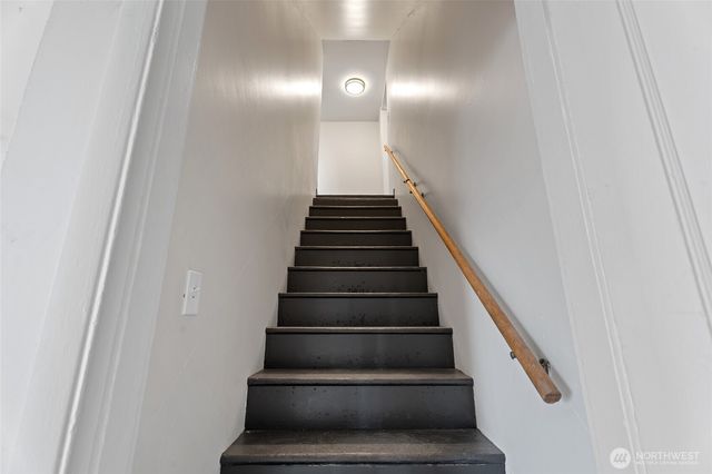 70 NE Rose Street, College Place, WA 99324