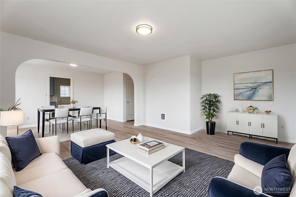 70 NE Rose Street, College Place, WA 99324