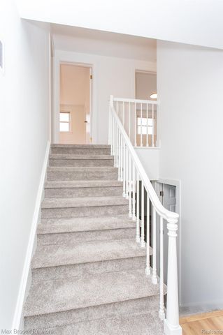 3026 Vinsetta Boulevard, Royal Oak, MI 48073