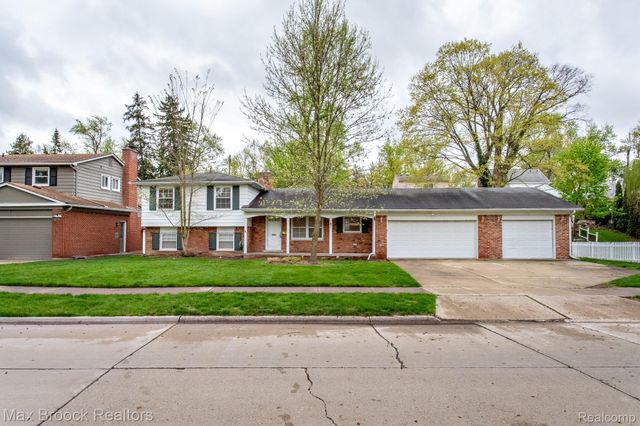 3026 Vinsetta Boulevard, Royal Oak, MI 48073