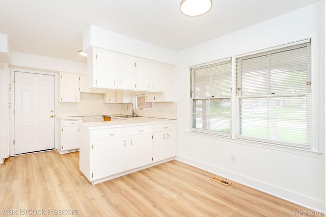 3026 Vinsetta Boulevard, Royal Oak, MI 48073