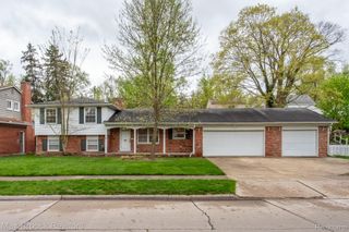 3026 Vinsetta Boulevard, Royal Oak, MI 48073