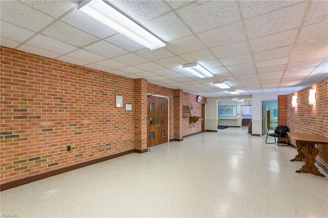 162 Alleghany RD, Hampton, VA 23661